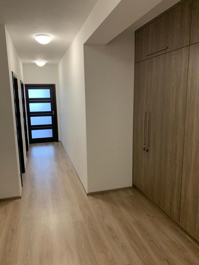 Apartman Na Plachte Градец-Кралове Экстерьер фото