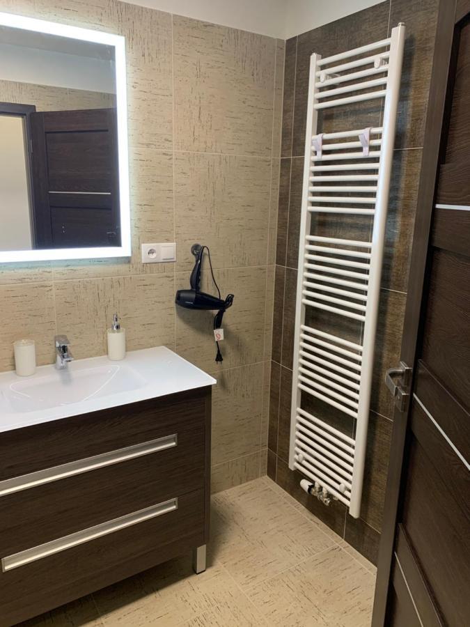 Apartman Na Plachte Градец-Кралове Экстерьер фото